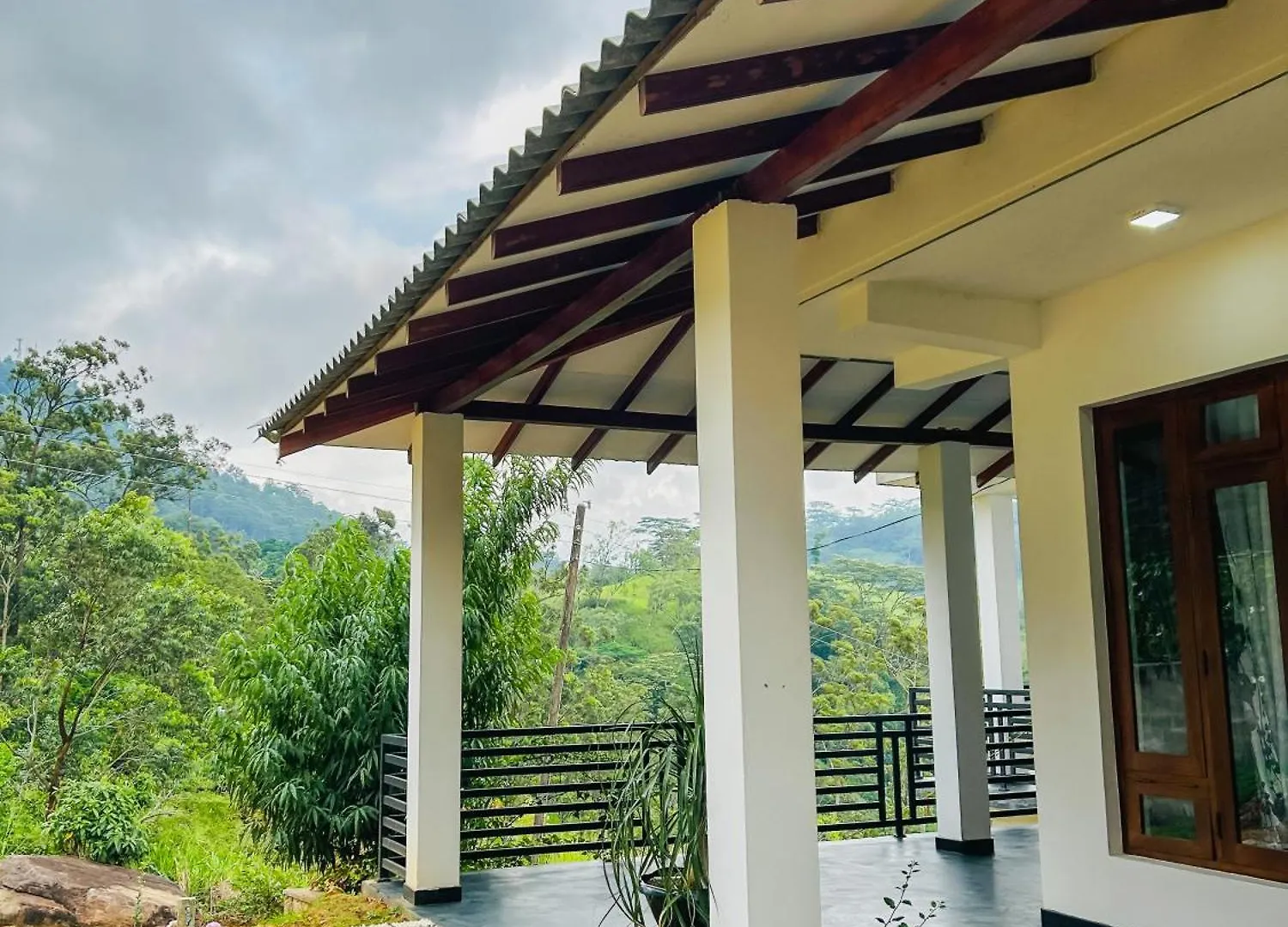 Δωμάτια σε οικογενειακή κατοικία Hanthana Breeze Residence Κάντι